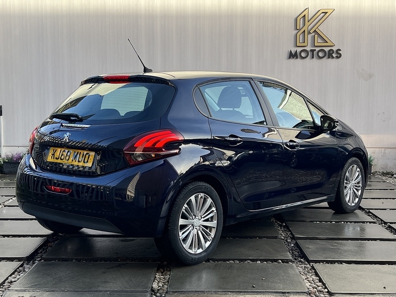 Used Peugeot 208 2019 for sale - 77140310: Photo 11