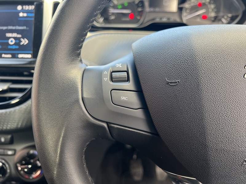 Used Peugeot 208 2019 for sale - 77140310: Photo 19