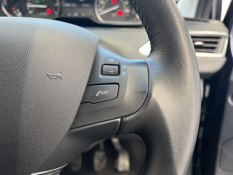 Used Peugeot 208 2019 for sale - 77140310: Photo 23