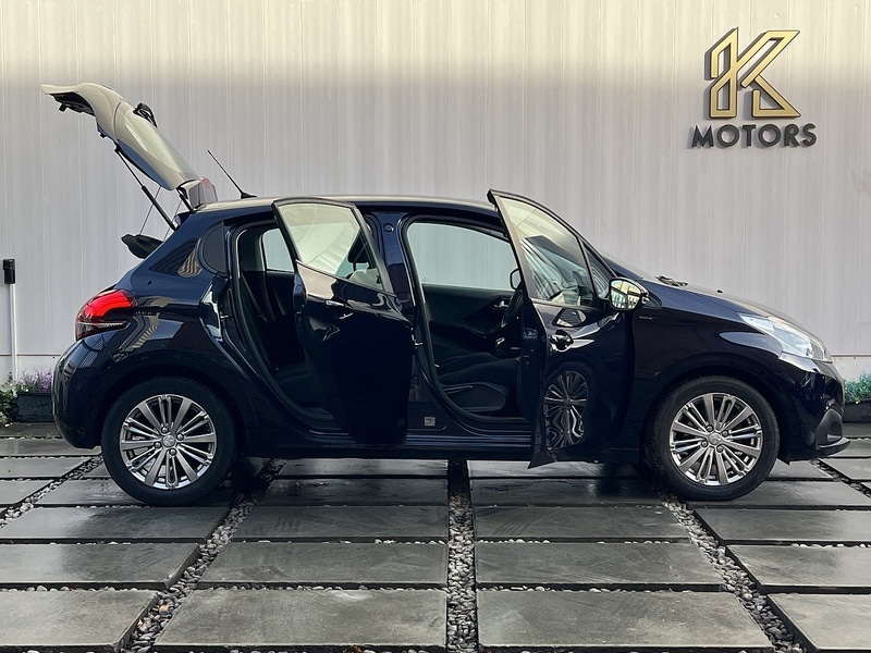 Used Peugeot 208 2019 for sale - 77140310: Photo 6