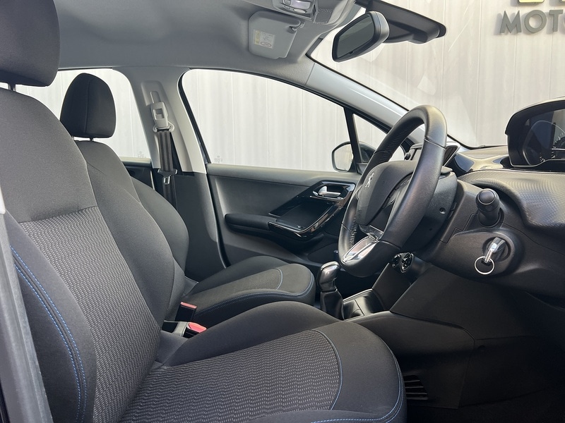 Used Peugeot 208 2019 for sale - 77140310: Photo 8