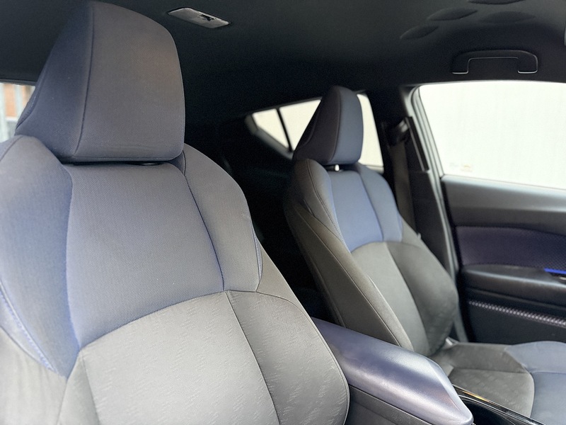 Used Toyota C-HR 2018 for sale - 76716107: Photo 12