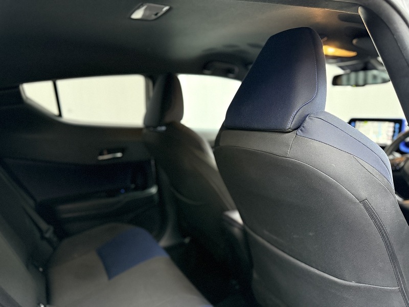 Used Toyota C-HR 2018 for sale - 76716107: Photo 8