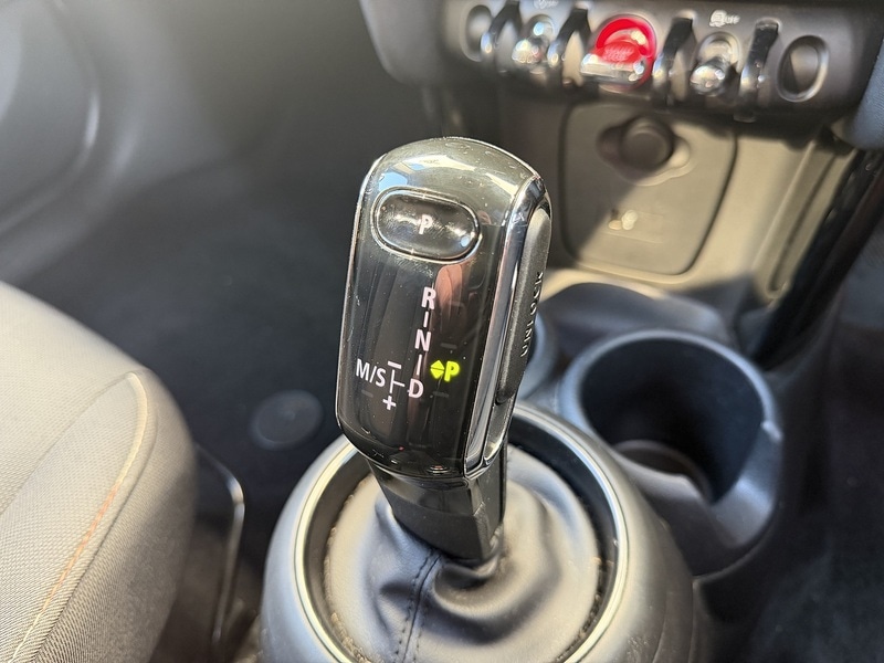 Used MINI Hatch 2019 for sale - 77953426: Photo 23