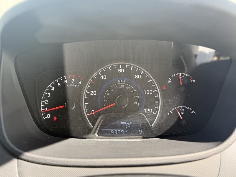 Used Hyundai i10 2018 for sale - 77976792: Photo 19