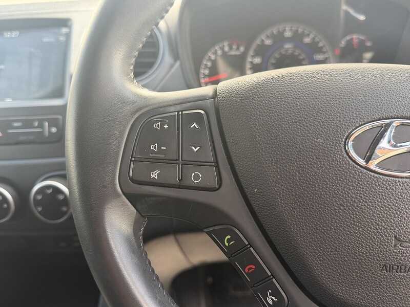 Used Hyundai i10 2018 for sale - 77976792: Photo 25