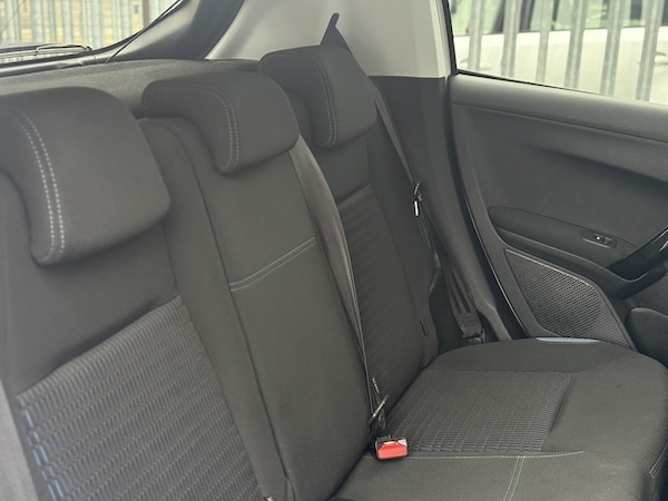 Used Peugeot 208 2013 for sale - 76253204: Photo 15