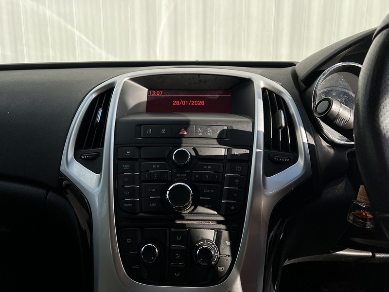 Used Vauxhall Astra 2014 for sale - 77375683: Photo 15