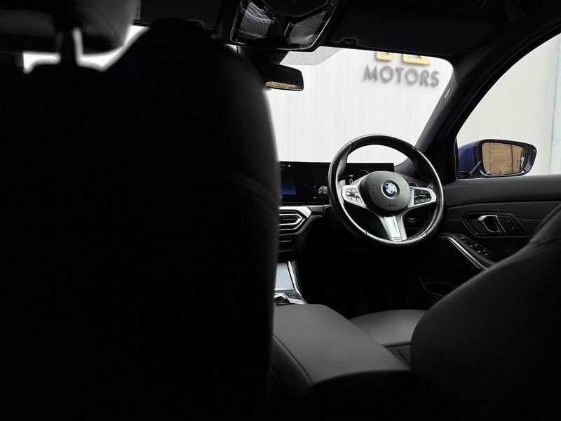 Used BMW 3 Series 2024 for sale - 76716103: Photo 18