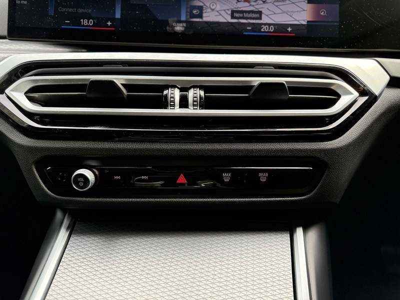 Used BMW 3 Series 2024 for sale - 76716103: Photo 34