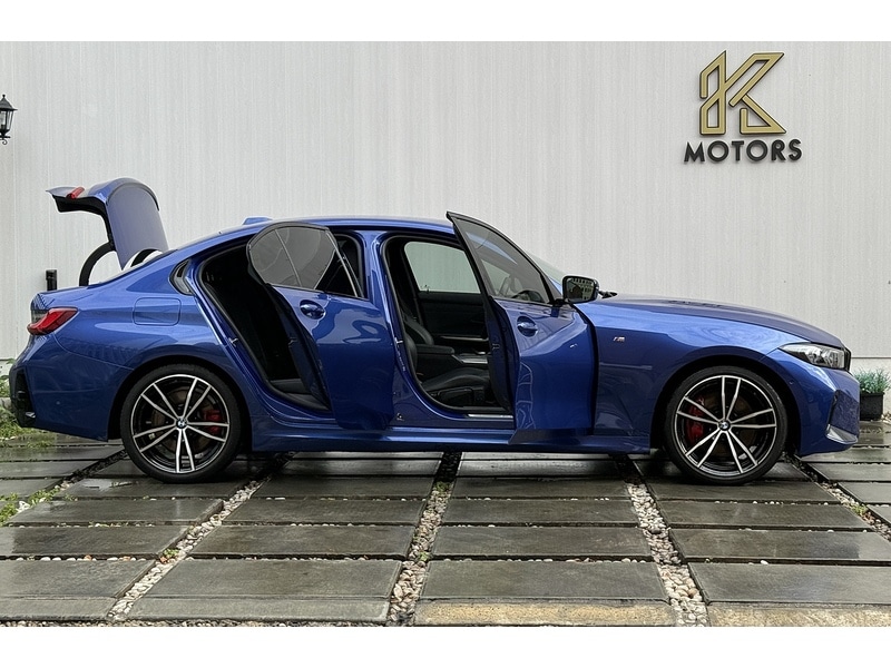 Used BMW 3 Series 2024 for sale - 76716103: Photo 4