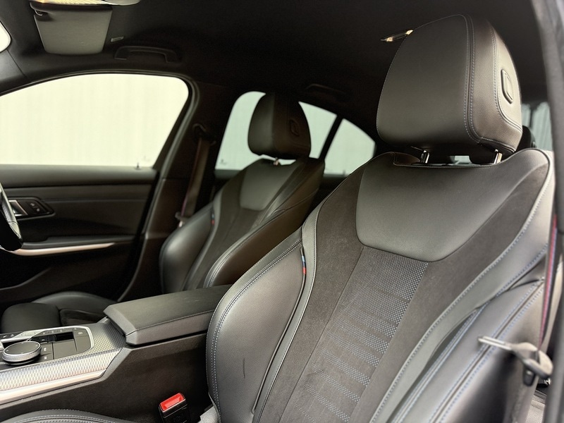 Used BMW 3 Series 2024 for sale - 76716103: Photo 40