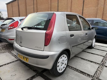 Used Fiat Punto 2002 for sale - 77208496: Photo