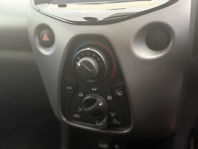 Used Toyota AYGO 2019 for sale - 78069452: Photo 24