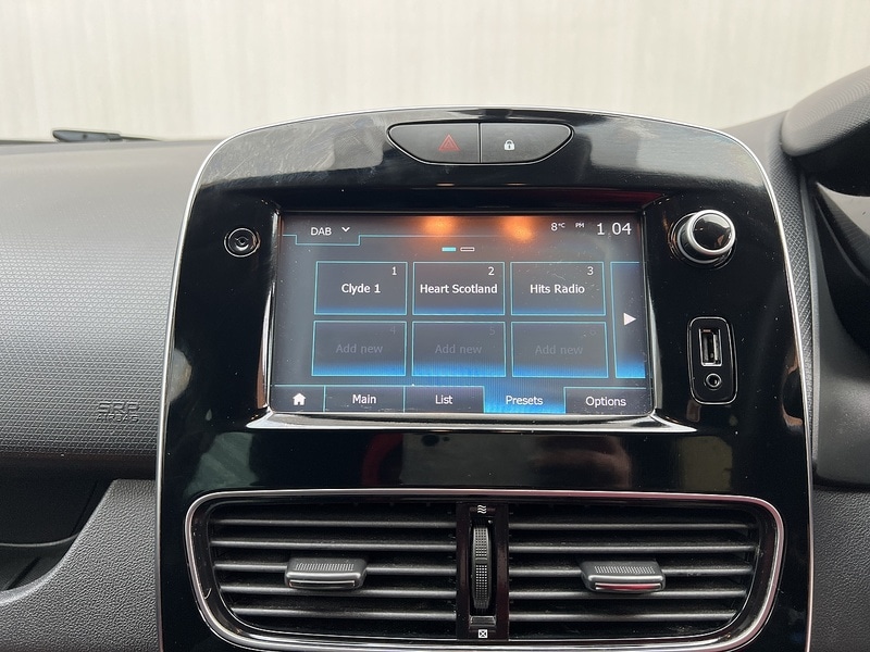 Used Renault Clio 2018 for sale - 76986526: Photo 19