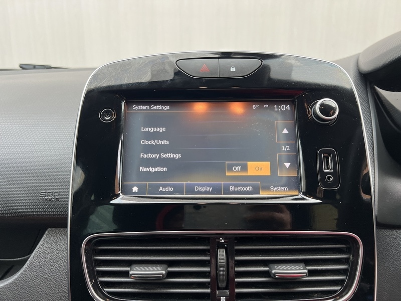 Used Renault Clio 2018 for sale - 76986526: Photo 23