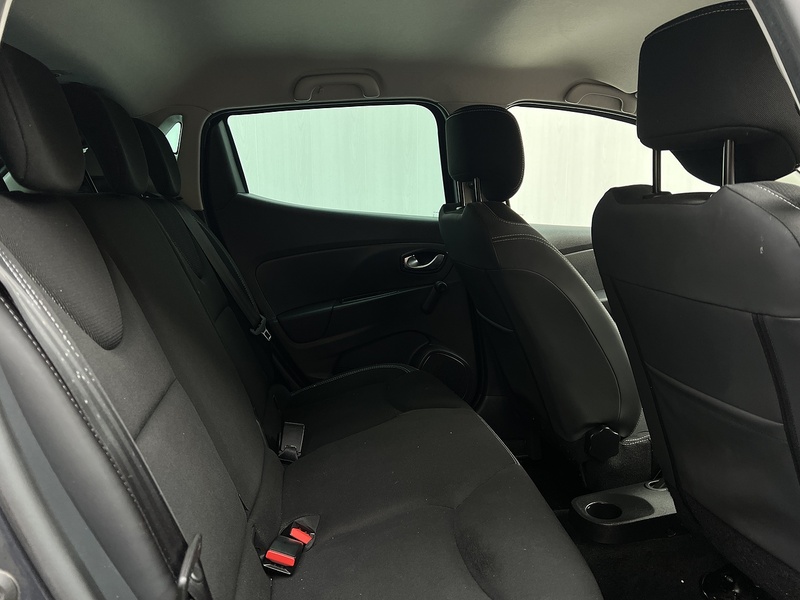Used Renault Clio 2018 for sale - 76986526: Photo 7