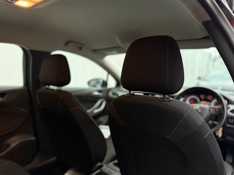 Used Vauxhall Astra 2016 for sale - 76716144: Photo 8