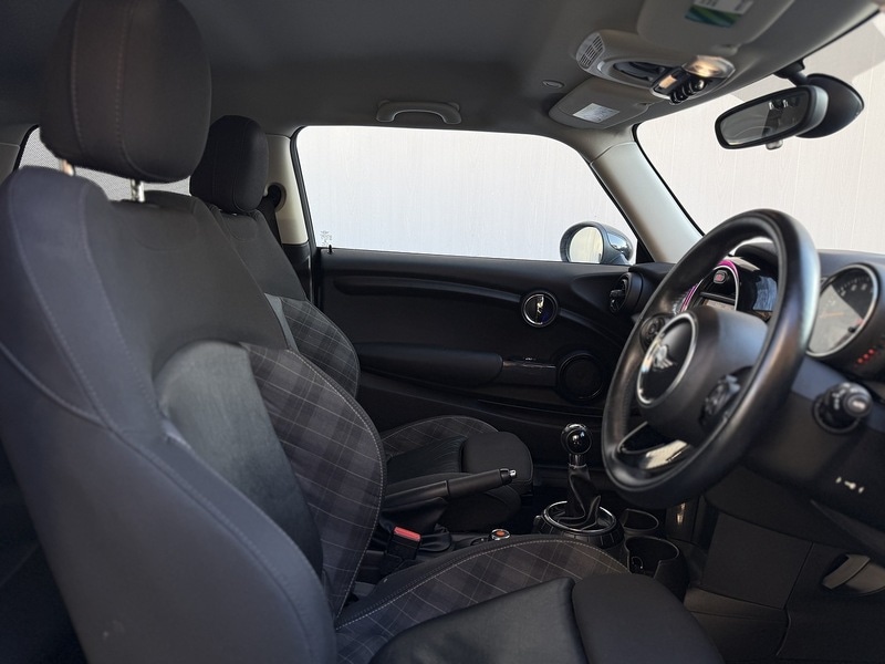 Used MINI Hatch 2016 for sale - 76808340: Photo 8