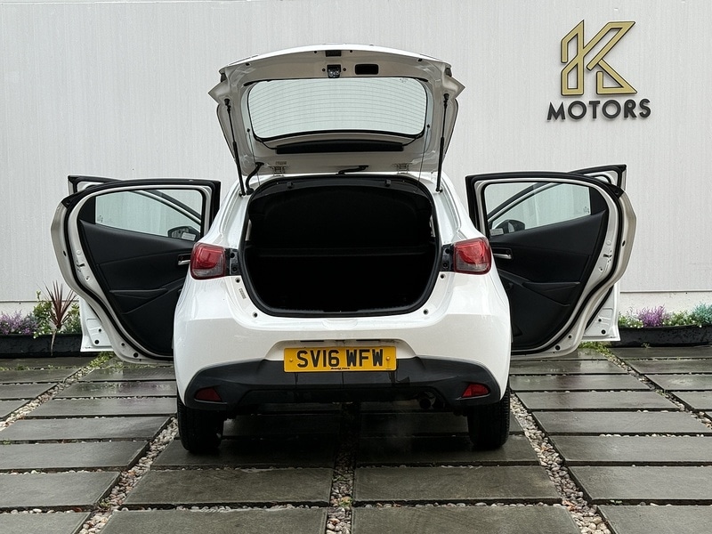 Used Mazda Mazda2 2016 for sale - 76716125: Photo 13