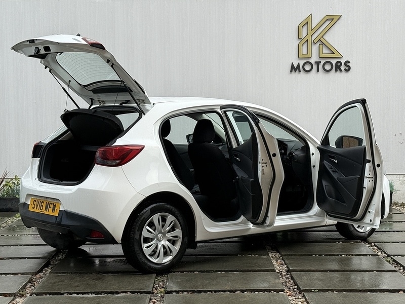 Used Mazda Mazda2 2016 for sale - 76716125: Photo 15