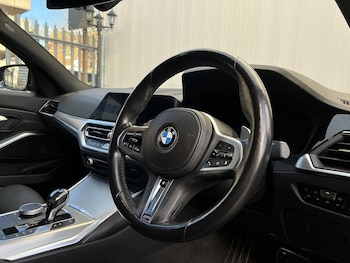 Used BMW 3 Series 2021 for sale - 76924019: Photo