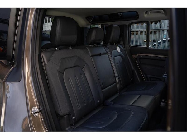 Used Land Rover Defender 110 2020 for sale - 75638189: Photo 12