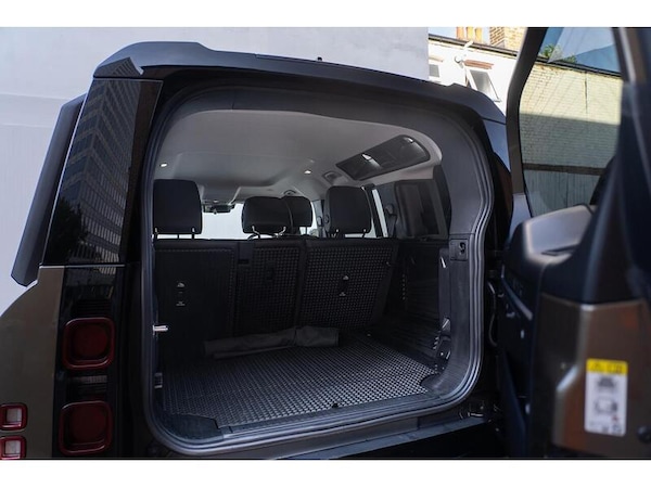 Used Land Rover Defender 110 2020 for sale - 75638189: Photo 26