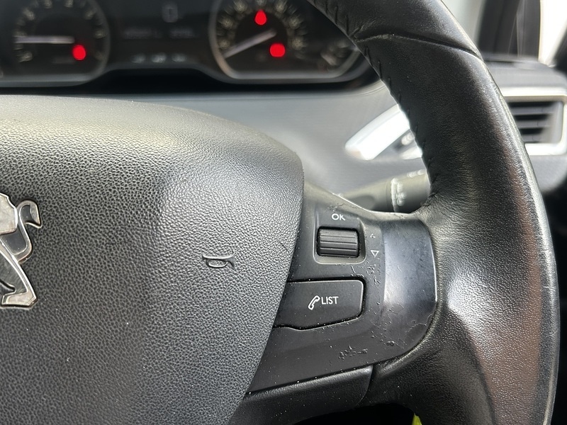 Used Peugeot 208 2016 for sale - 77558301: Photo 23