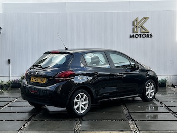 Used Peugeot 208 2016 for sale - 77558301: Photo