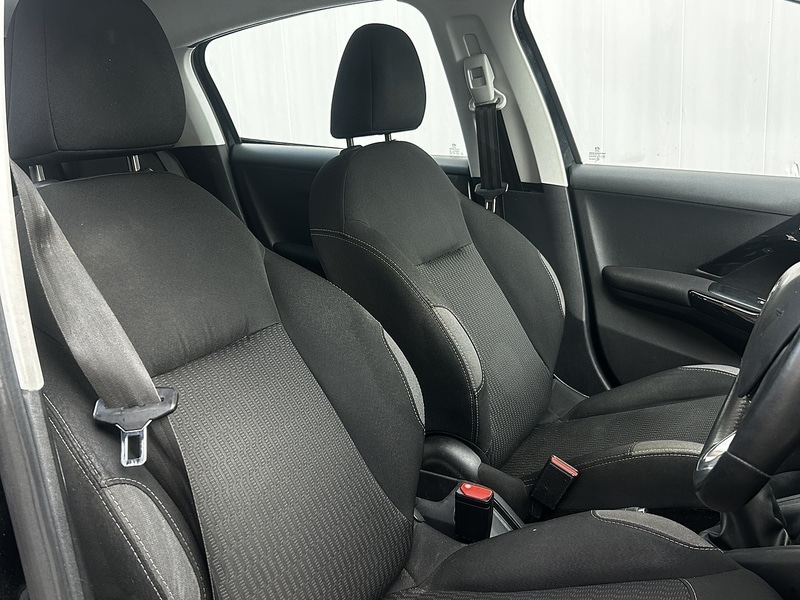 Used Peugeot 208 2016 for sale - 77558301: Photo 8