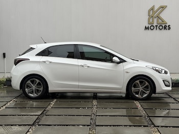 Used Hyundai i30 2016 for sale - 77803158: Photo
