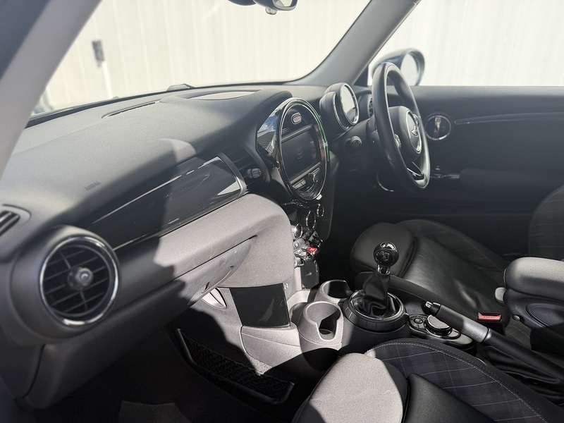 Used MINI Hatch 2016 for sale - 78016640: Photo 33