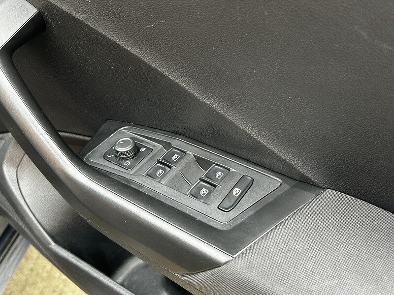 Used Volkswagen T-Roc for sale - 77508076: Photo 26