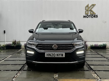 Used Volkswagen T-Roc 2020 for sale - 77508076: Photo