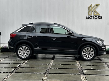 Used Volkswagen T-Roc 2020 for sale - 77508076: Photo