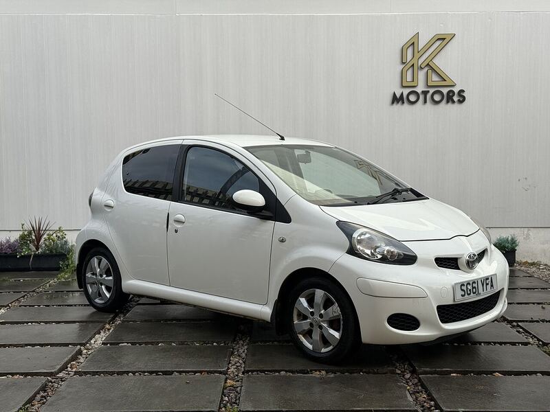Used Toyota AYGO 2011 for sale - 76357030: Photo 1