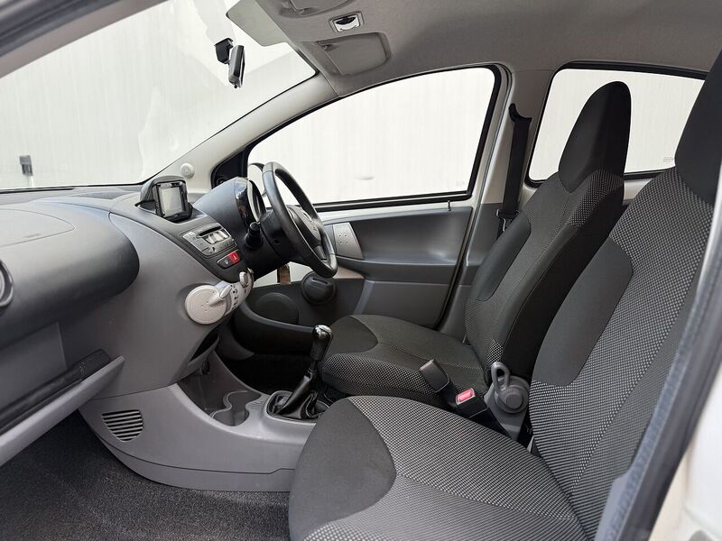 Used Toyota AYGO 2011 for sale - 76357030: Photo 20