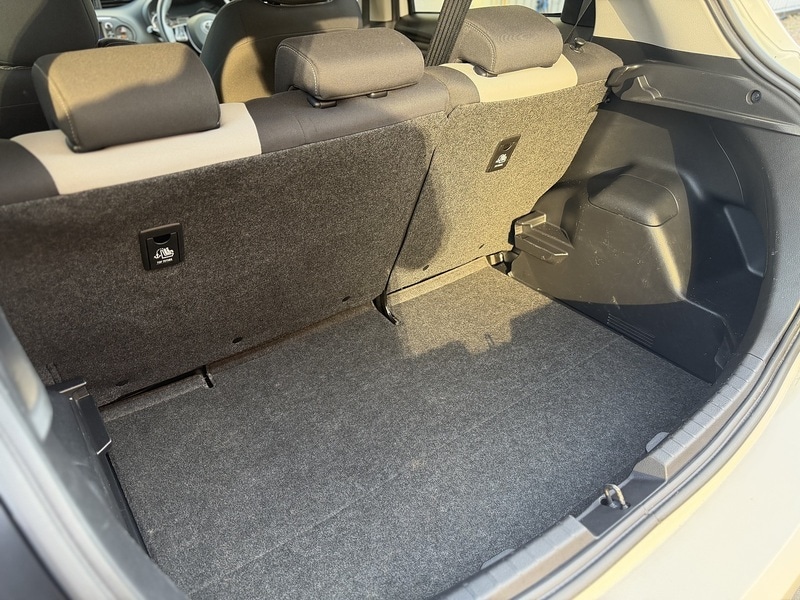 Used Toyota Yaris 2017 for sale - 77668065: Photo 14