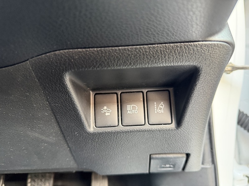 Used Toyota Yaris 2017 for sale - 77668065: Photo 18