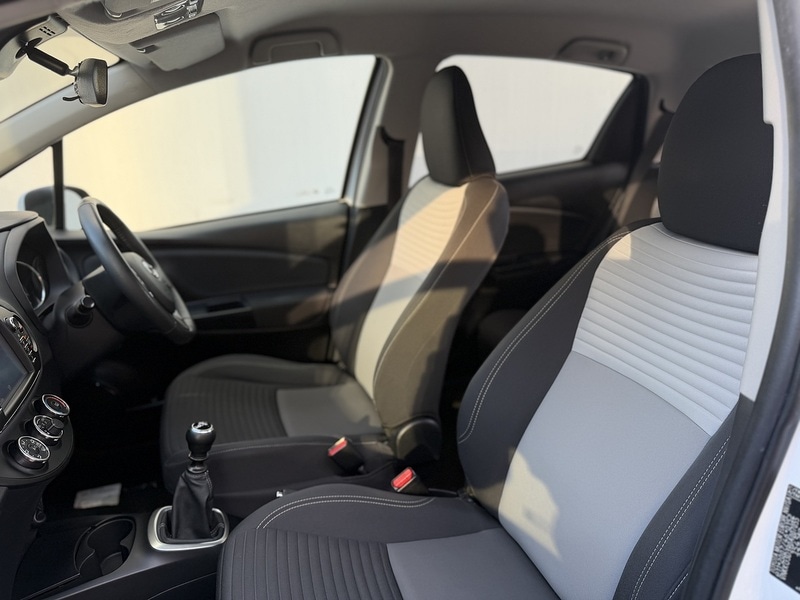 Used Toyota Yaris 2017 for sale - 77668065: Photo 34