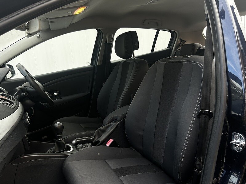 Used Renault Megane 2010 for sale - 77547866: Photo 28