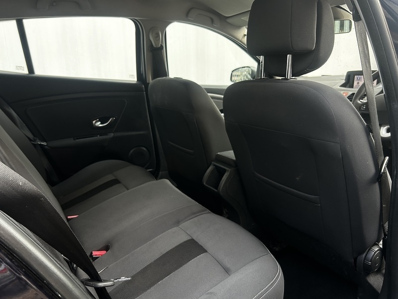 Used Renault Megane 2010 for sale - 77547866: Photo 9