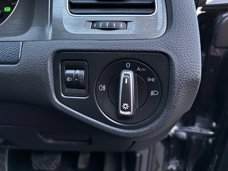 Used Volkswagen Golf 2013 for sale - 76716129: Photo 18