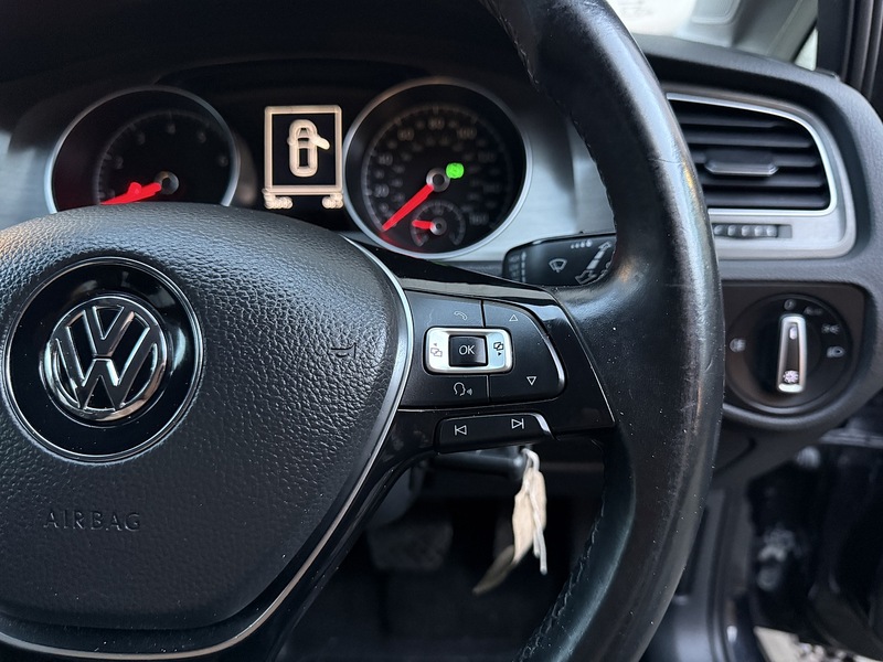 Used Volkswagen Golf 2013 for sale - 76716129: Photo 21