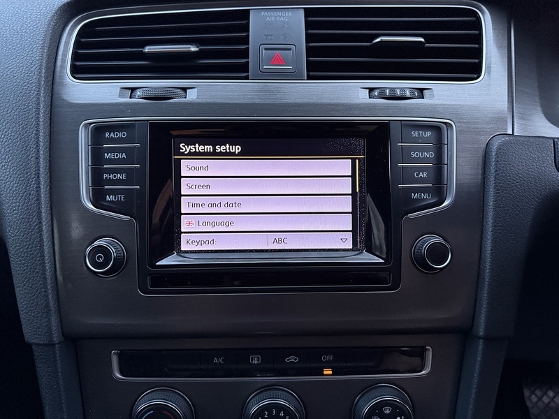 Used Volkswagen Golf 2013 for sale - 76716129: Photo 27