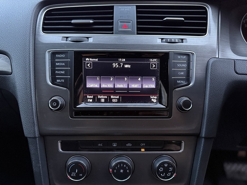 Used Volkswagen Golf 2013 for sale - 76716129: Photo 30