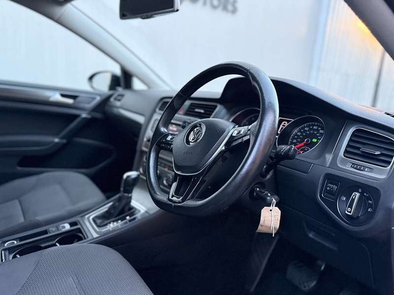 Used Volkswagen Golf 2013 for sale - 76716129: Photo 4