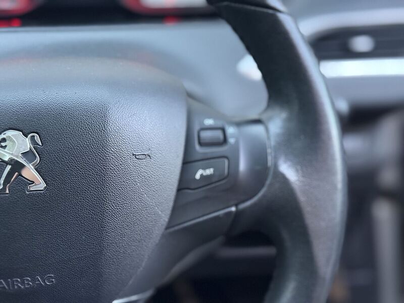 Used Peugeot 208 2015 for sale - 76396582: Photo 13