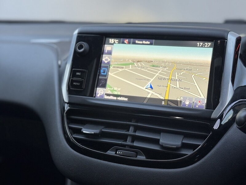 Used Peugeot 208 2015 for sale - 76396582: Photo 15